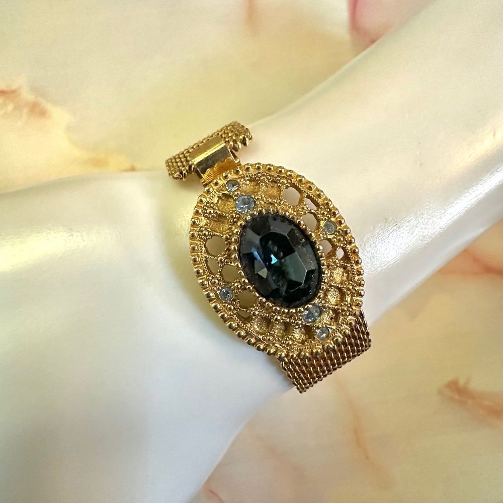 Vintage blue rhinestone gold tone mesh bracelet